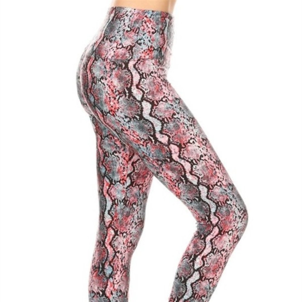 Bite Back Premium 5-Inch Yoga Leggings